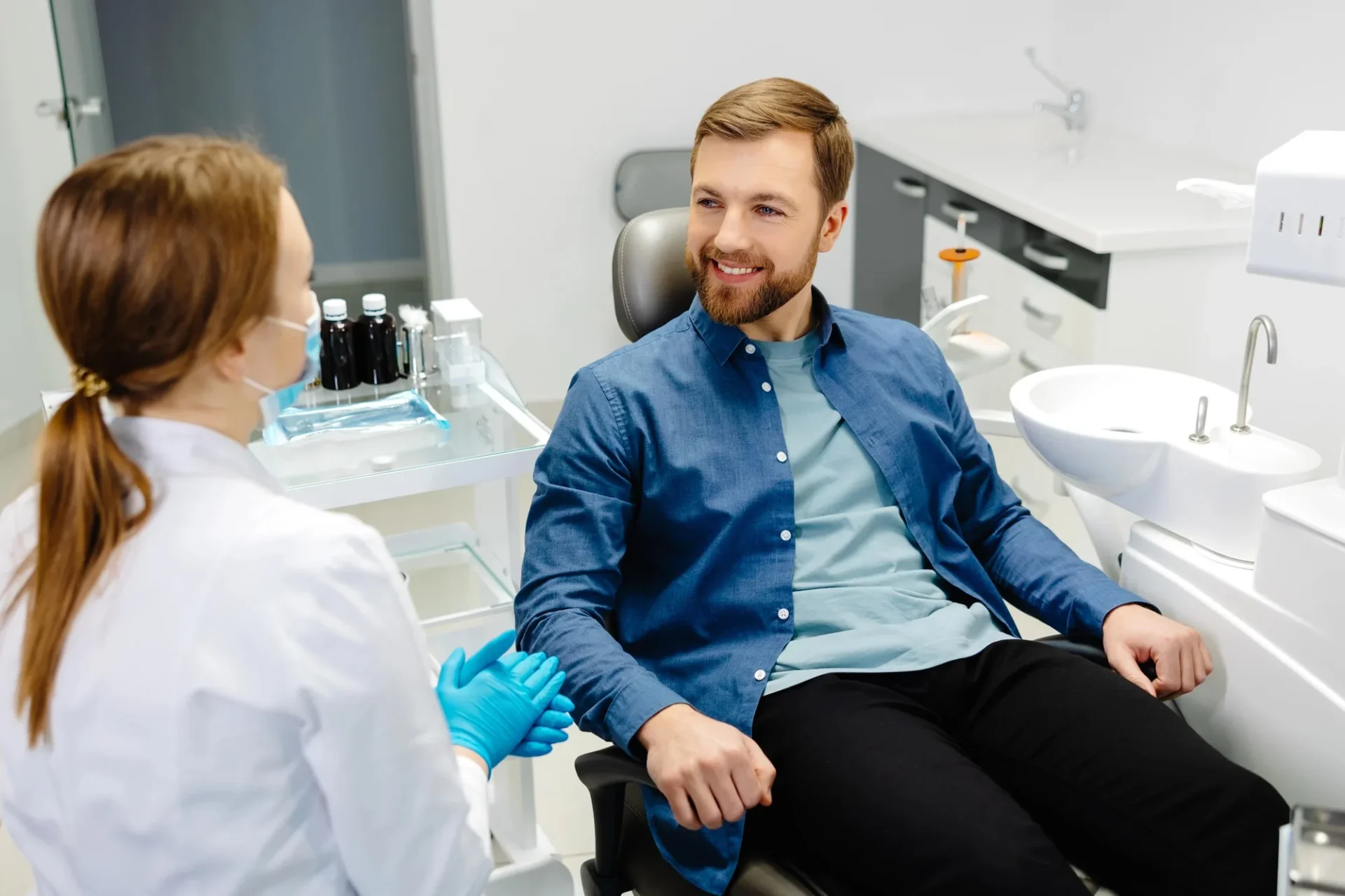 dentist-in-apex-patient-consultation
